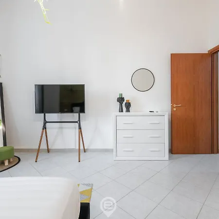 Trendy Apartment Cagliari