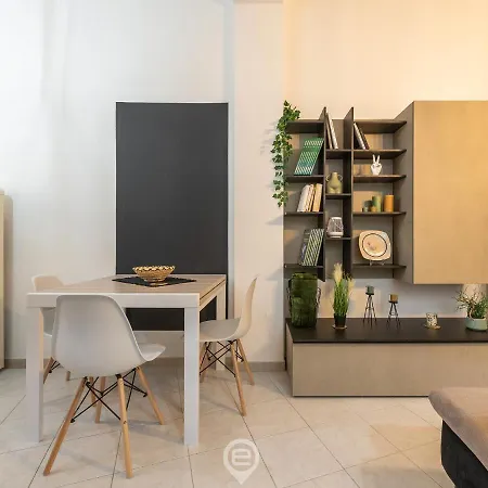 Trendy Apartment *